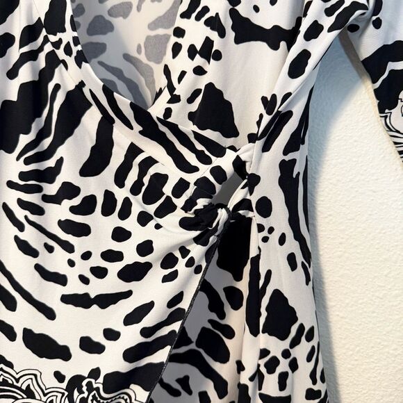 Joseph Ribkoff Black & White Patterned Wrap Top Size 8 - Picture 4 of 7